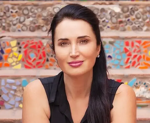 Moksha M - chose Rolf Method over Rolfing in Boston